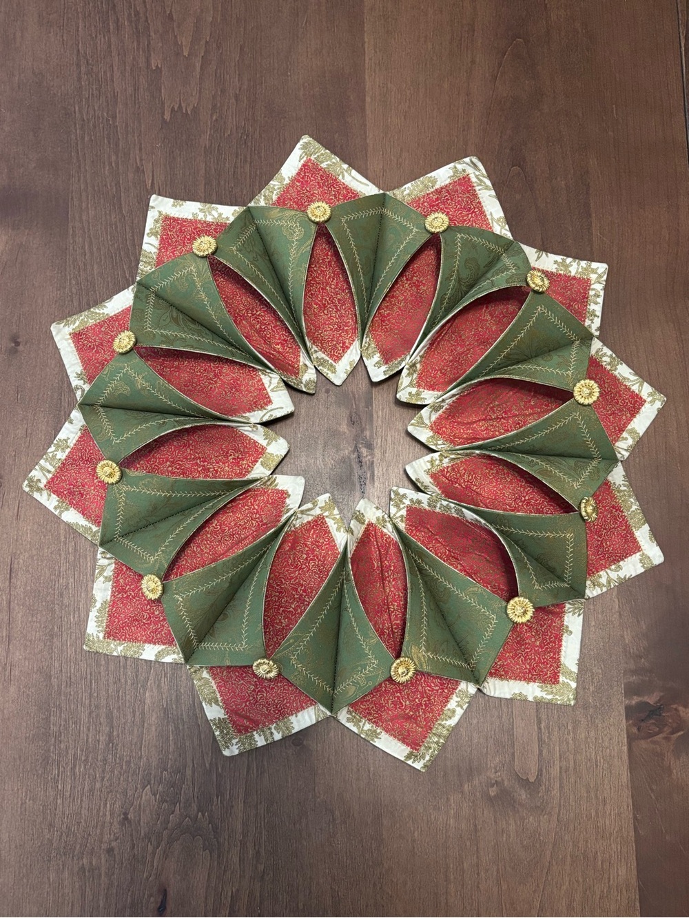 Hand Crafted Fold n’ Stitch Holiday Wreath/Table Centerpiece
